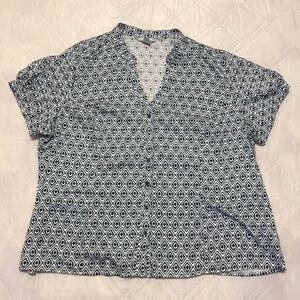 Fred David‎ Woman button front blouse 26/28W